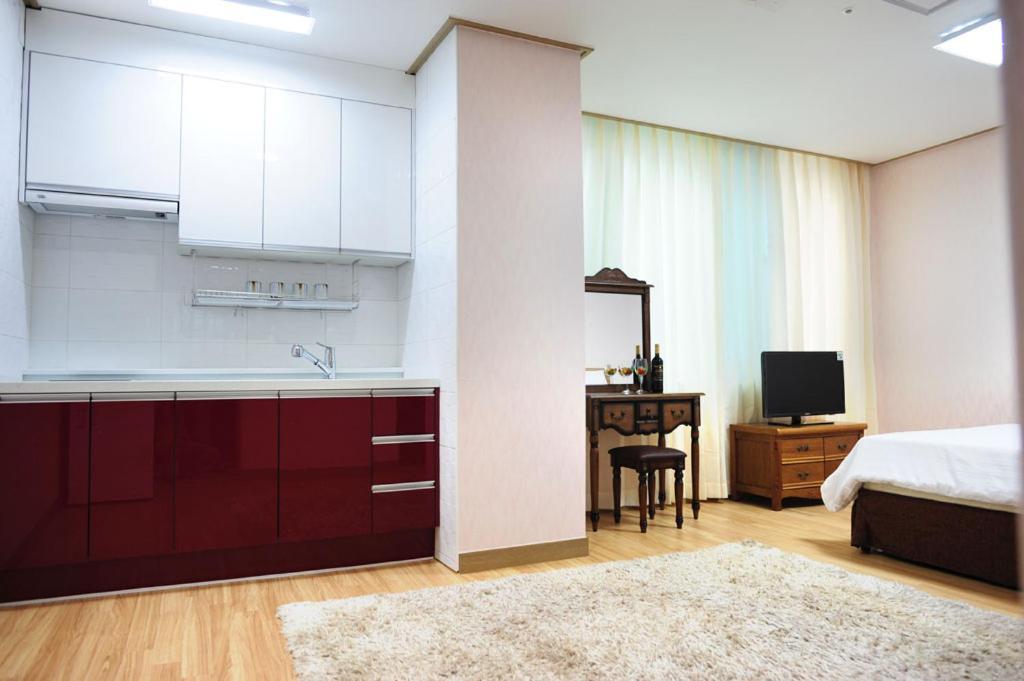 Seom Story Pension Seogwipo Dış mekan fotoğraf