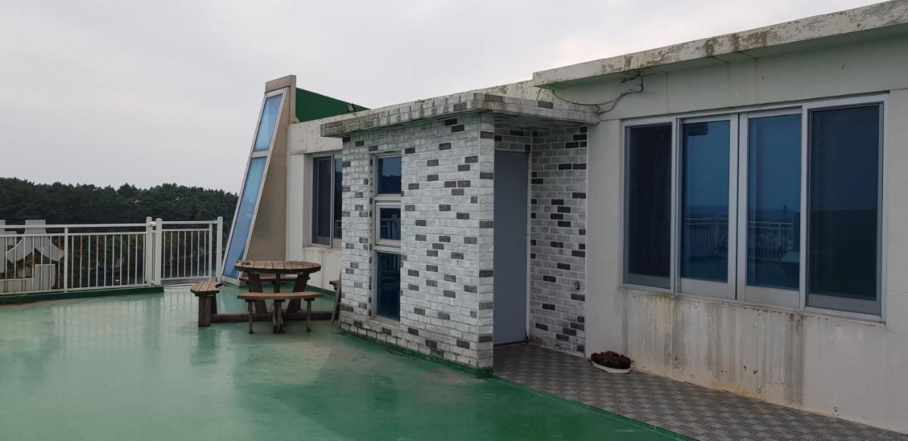 Seom Story Pension Seogwipo Dış mekan fotoğraf